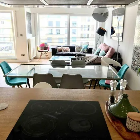 Pop Art 100m2 Flat 2min Walk From Train In Center