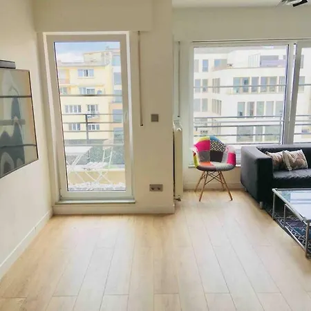 Pop Art 100m2 Flat 2min Walk From Train In Center Appartement Luxembourg